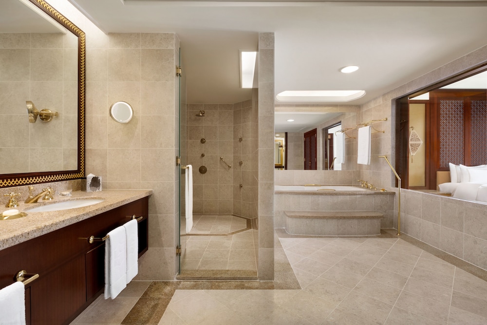 Shangri-La Al Husn, Muscat - Adults Only resort