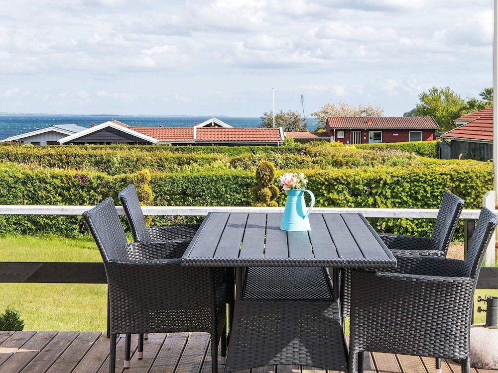 Panoramic Cottage Retreat-by Traum view 5