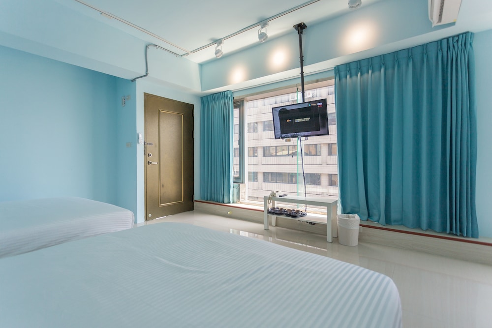 I Hi Hotel