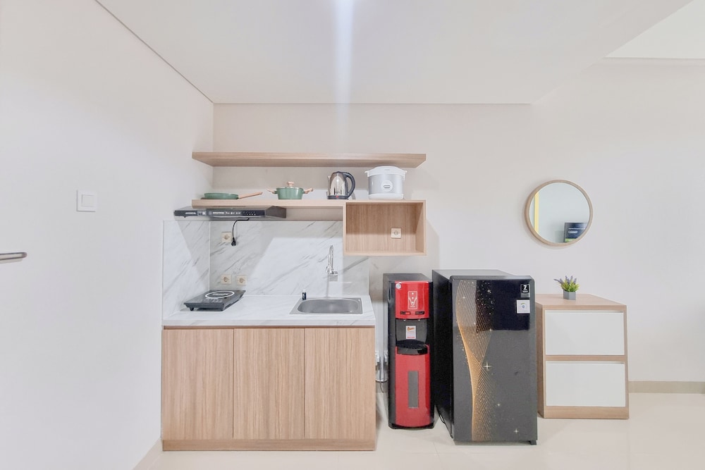 Simply Look 1Br Apartment Patraland Amarta