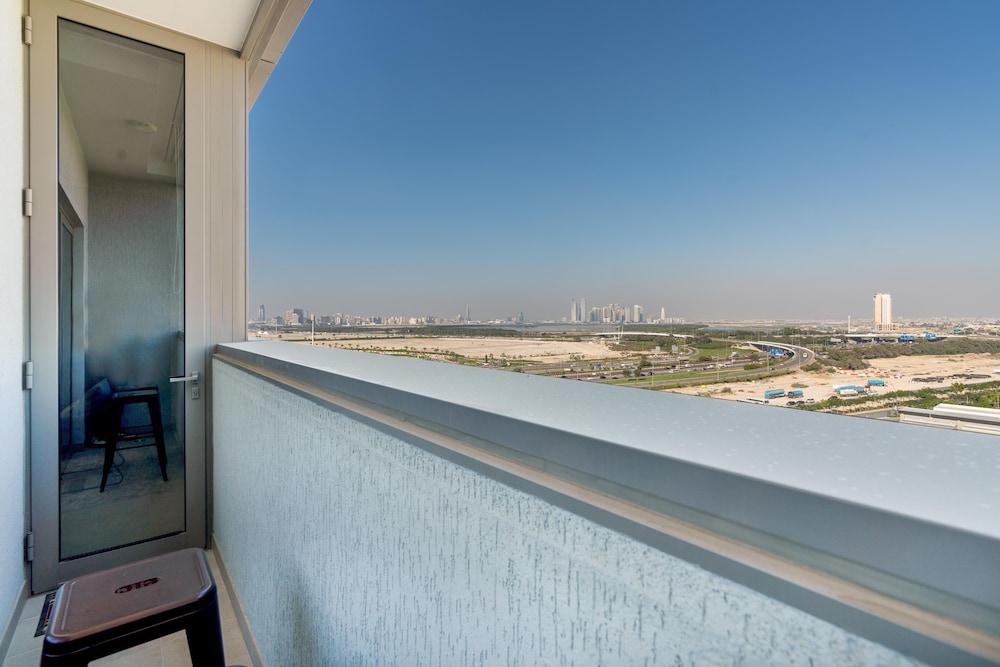 Whitesage - Elegant Apartment With Unobstructed City Views