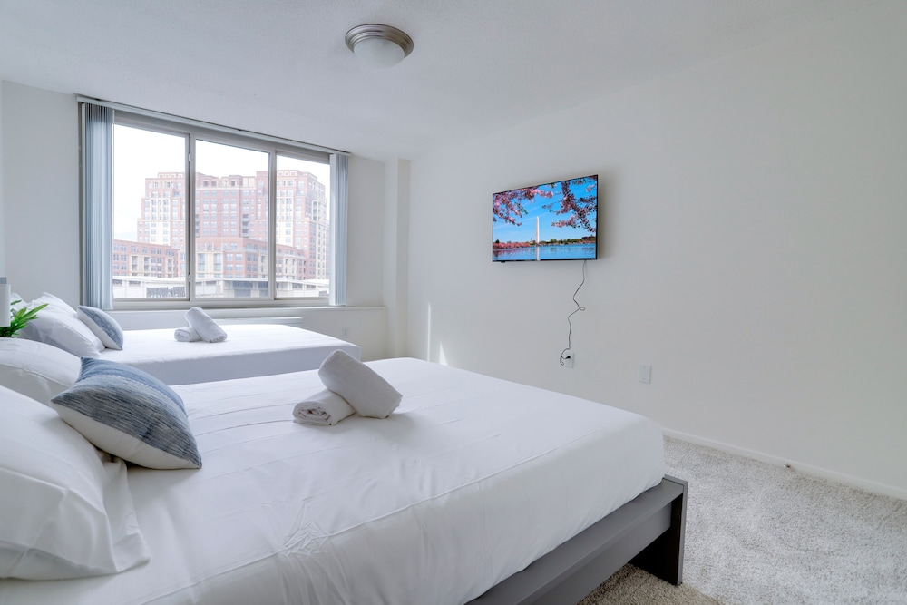 Prime Crystal City Apartments