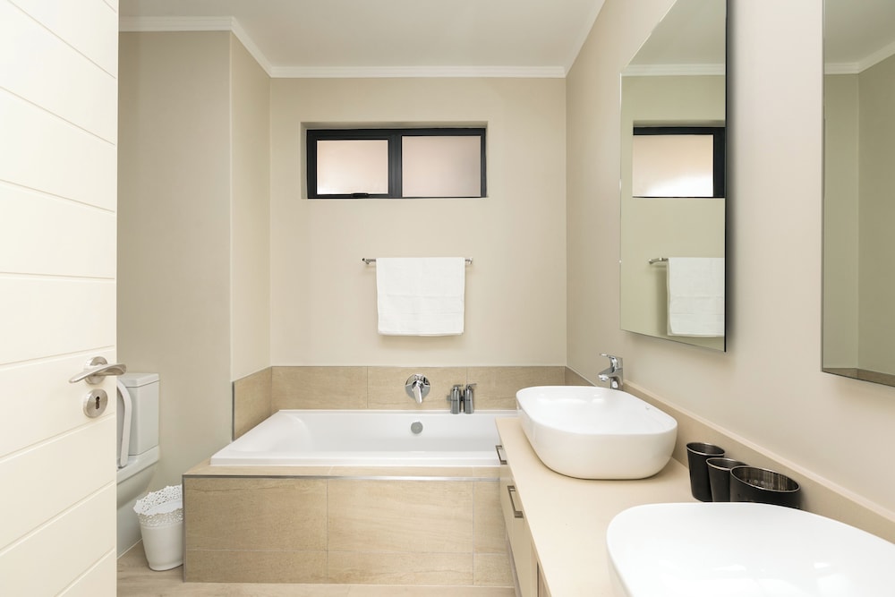 Lux Suite