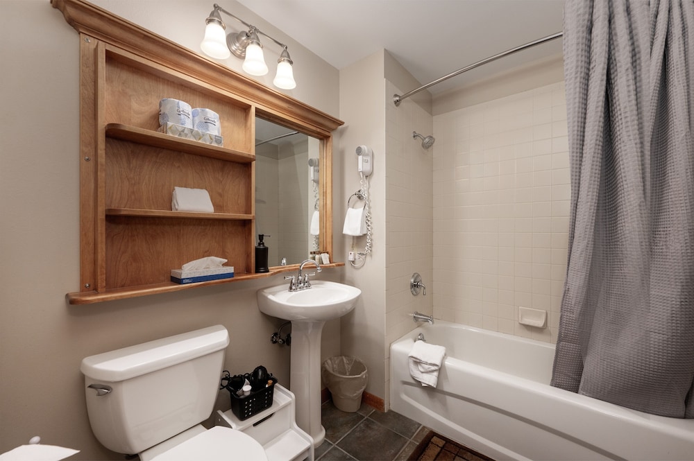 Winter Park CO - Zephyr Mountain & Fraser Crossing/Founders Pointe Condos