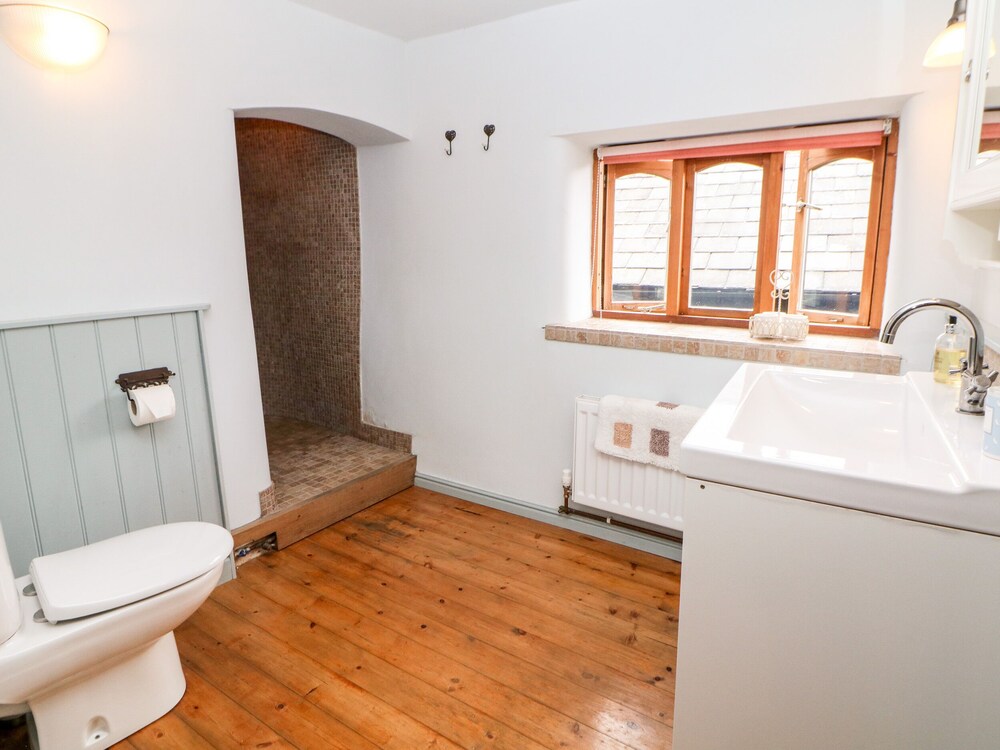 Kempshill Cottage