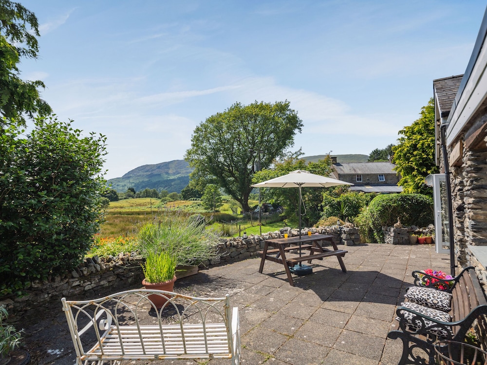 Caernarfon Vacations - Bwythyn Y Wennol - Property Image 11