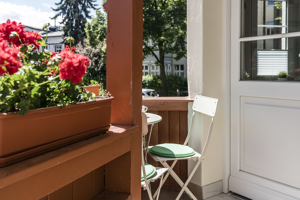 Sanhaus Apartments