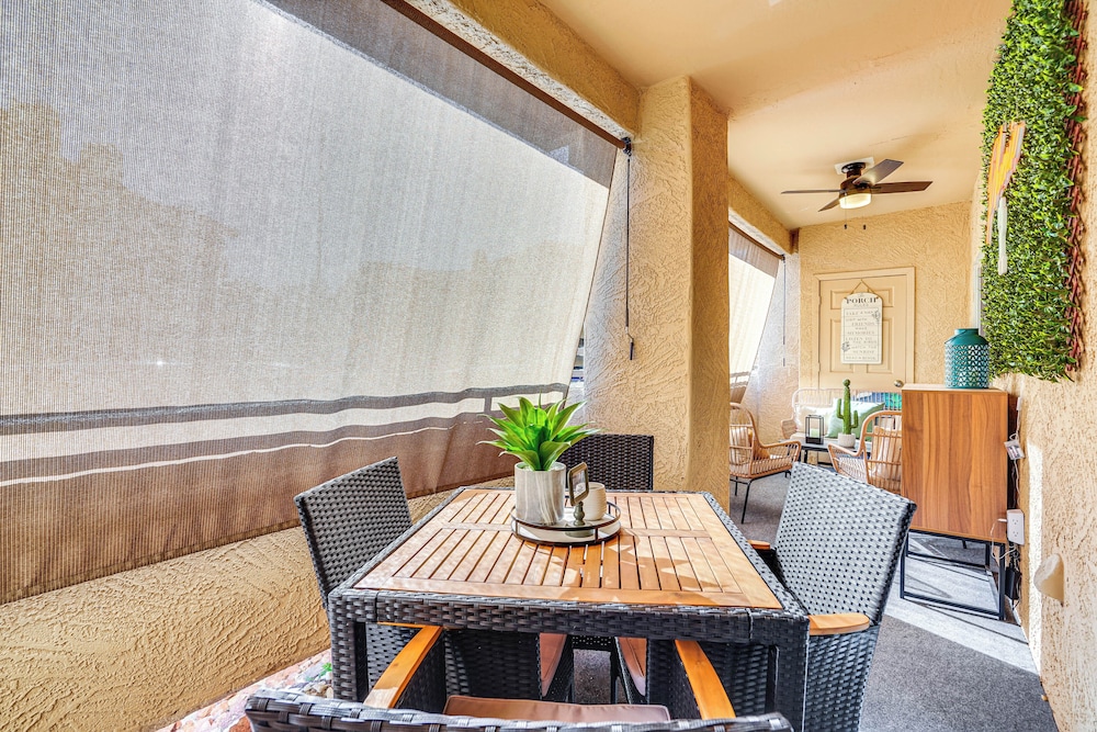 Family-friendly Condo w/ Pool Access in Phoenix!