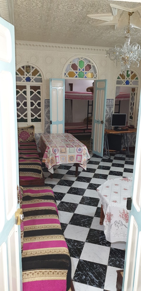 aline hostel