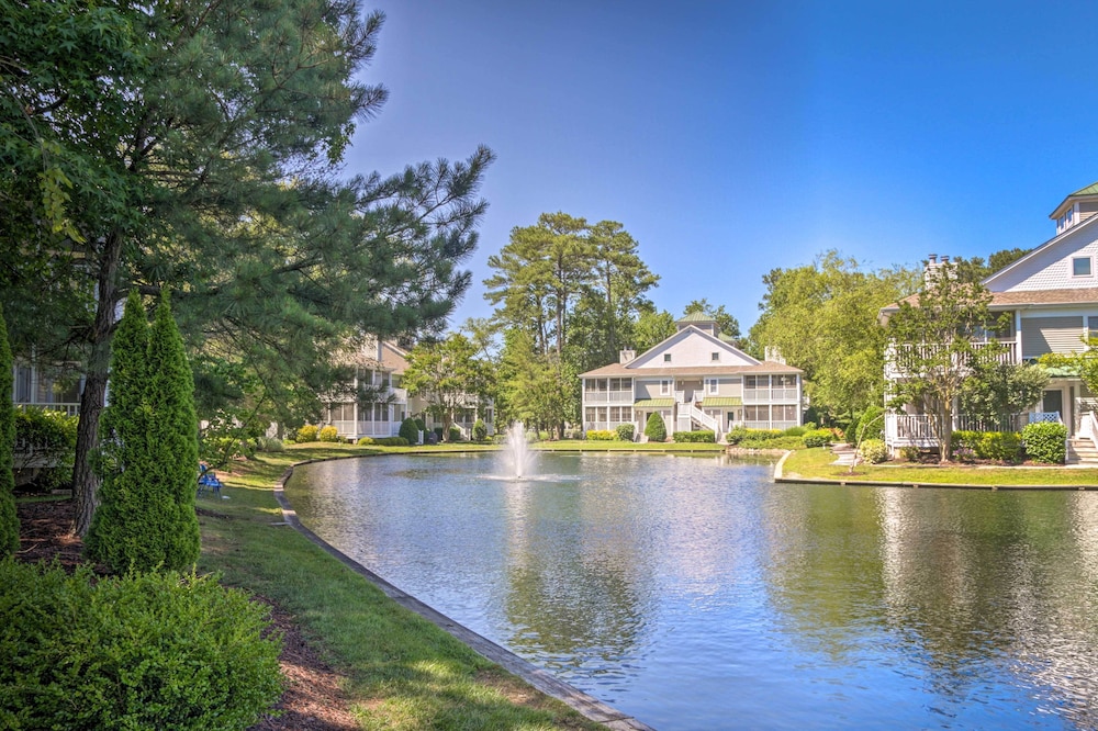 1 Mi to Beach: Sea Colony Condo w/ Balcony! view 3