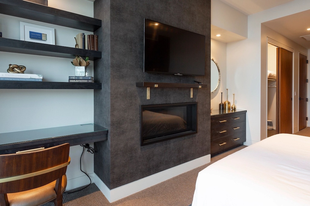 One Empire Pass Lodge at Deer Valley Resort - Three Bedroom Residence #404 3 Condo