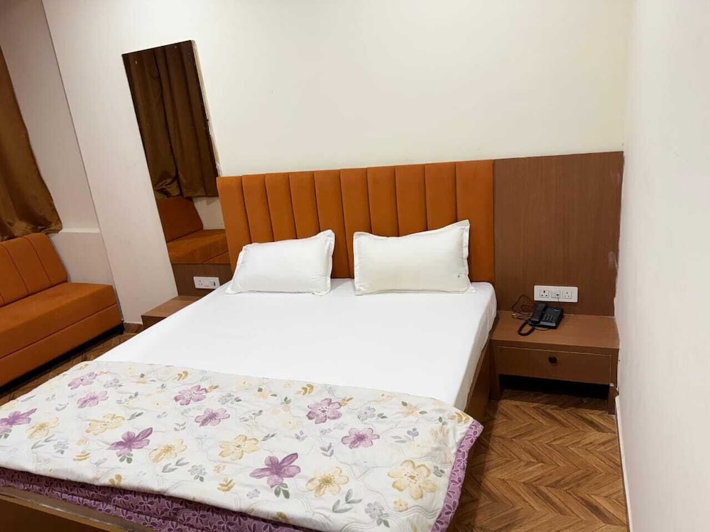 Hotel Grand Lucent