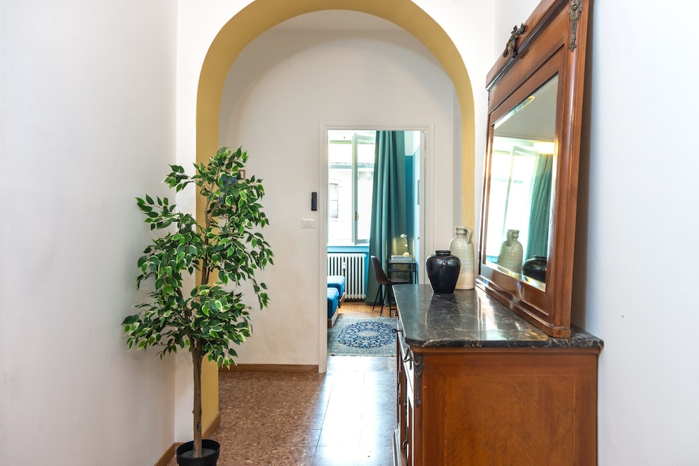 2 Bedrooms Apartment in the City Center