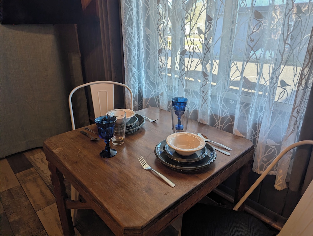 Feather Nest Inn