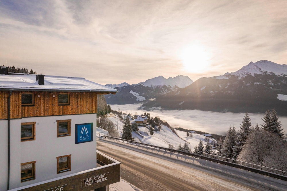 Studio Near the Slopes With Wellness Area
