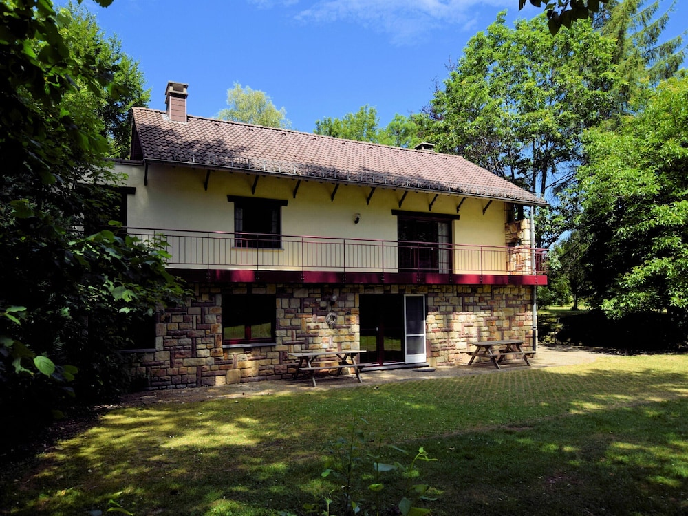 Photo 33