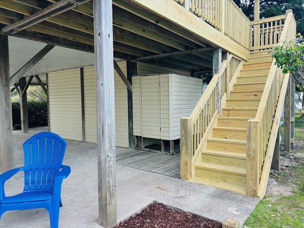 Dry Dock - 4 Br Home