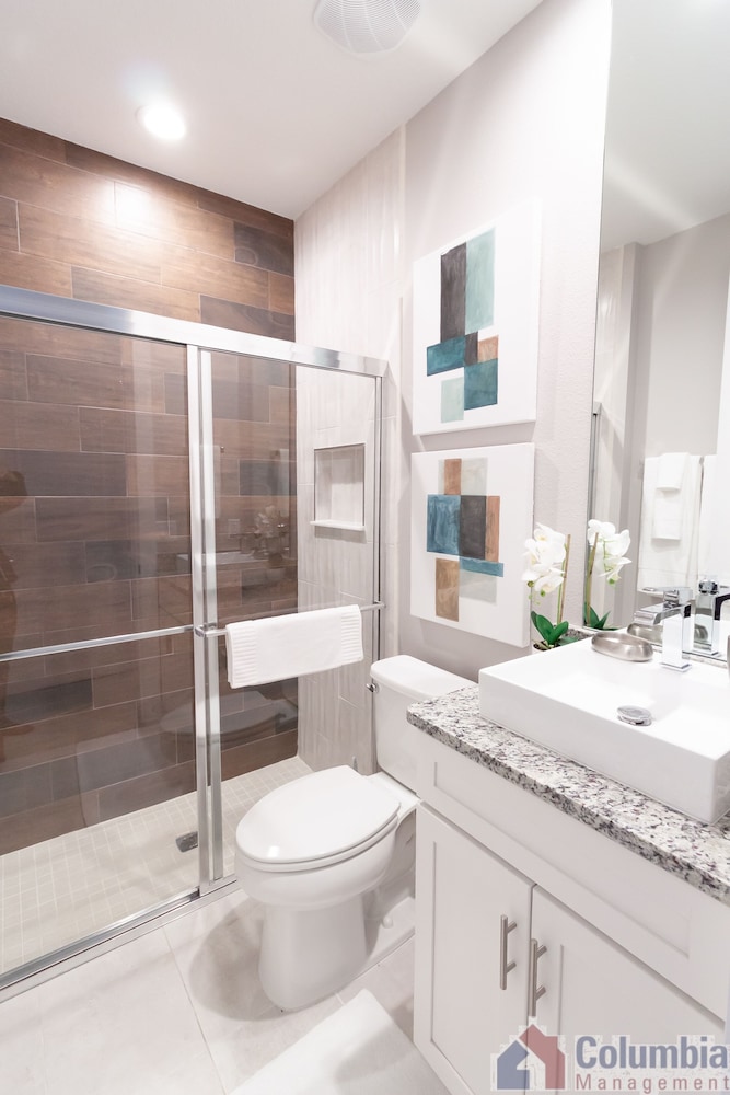 Summerville Vacation Homes by Columbia Management