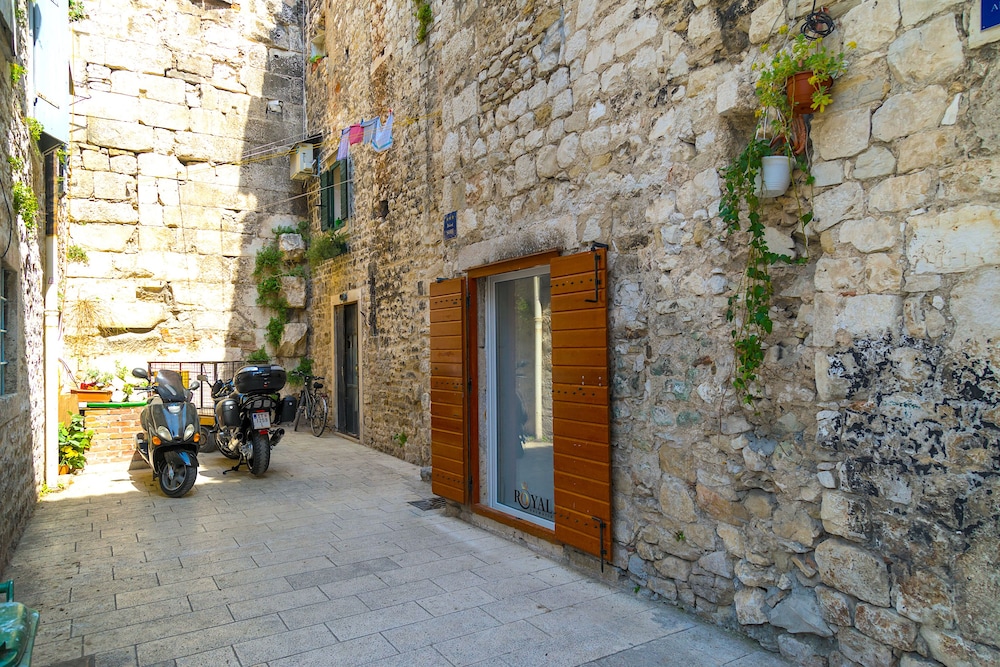 Photo 19