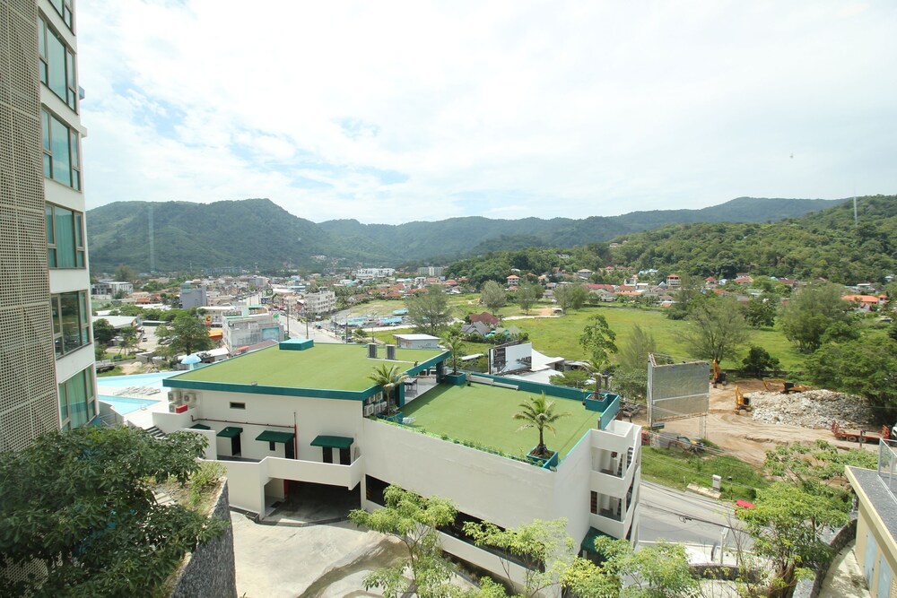 Photo 6