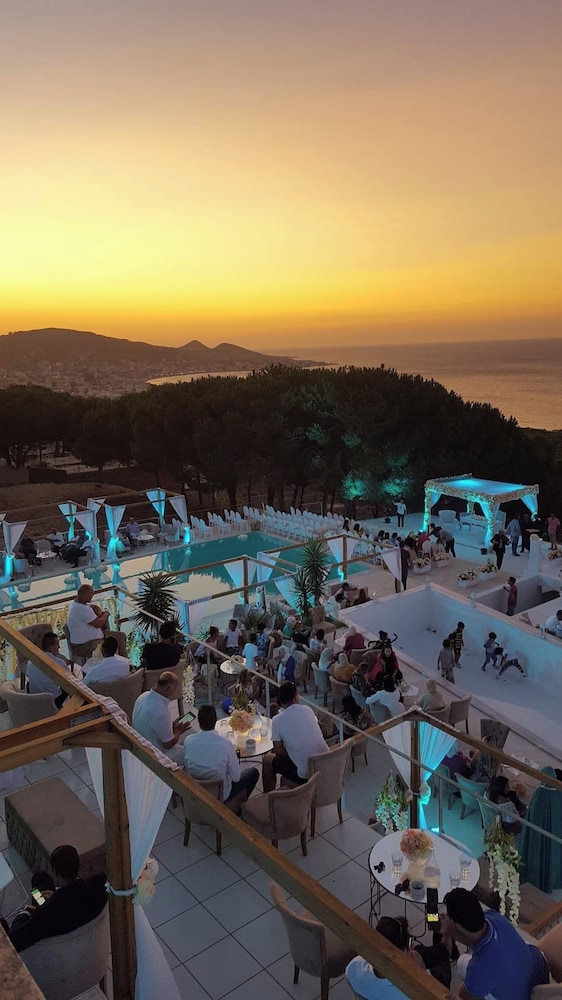 Exceptional Luxury Villa A Masterpiece of Elegance and Comfort
