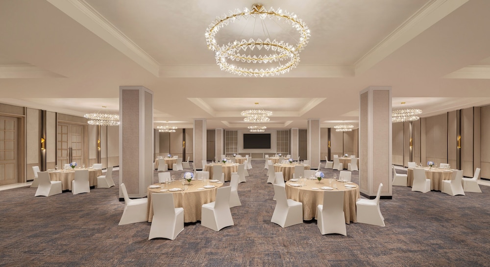 meeting & event spaces