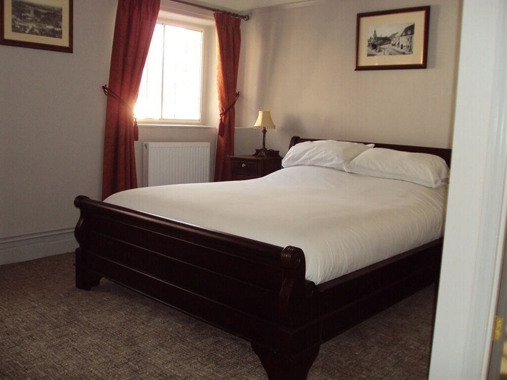 Warminster Vacations - George Inn, Mere - Property Image 5