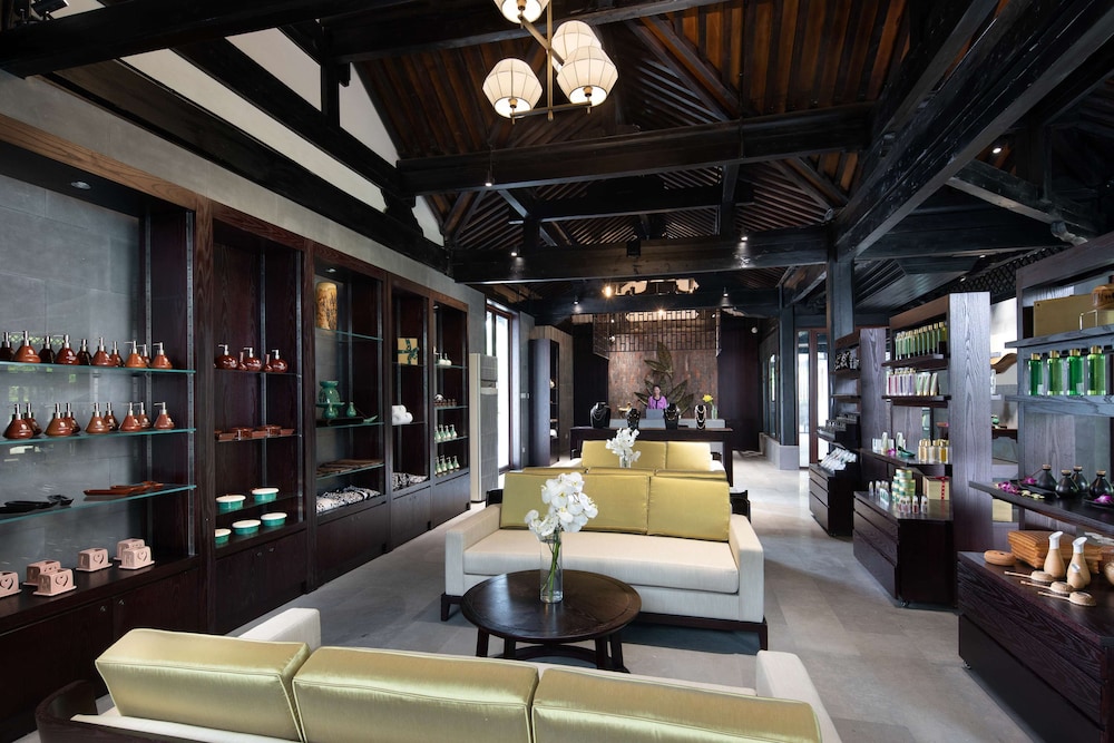 Banyan Tree Tengchong