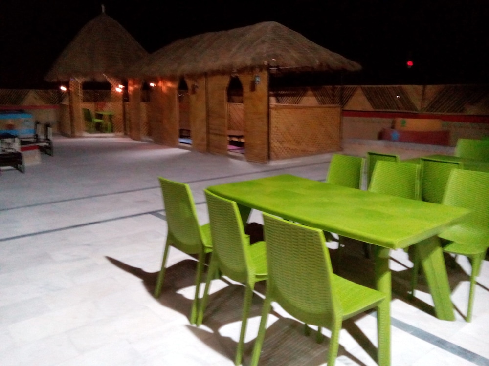 Krishna Park Inn
