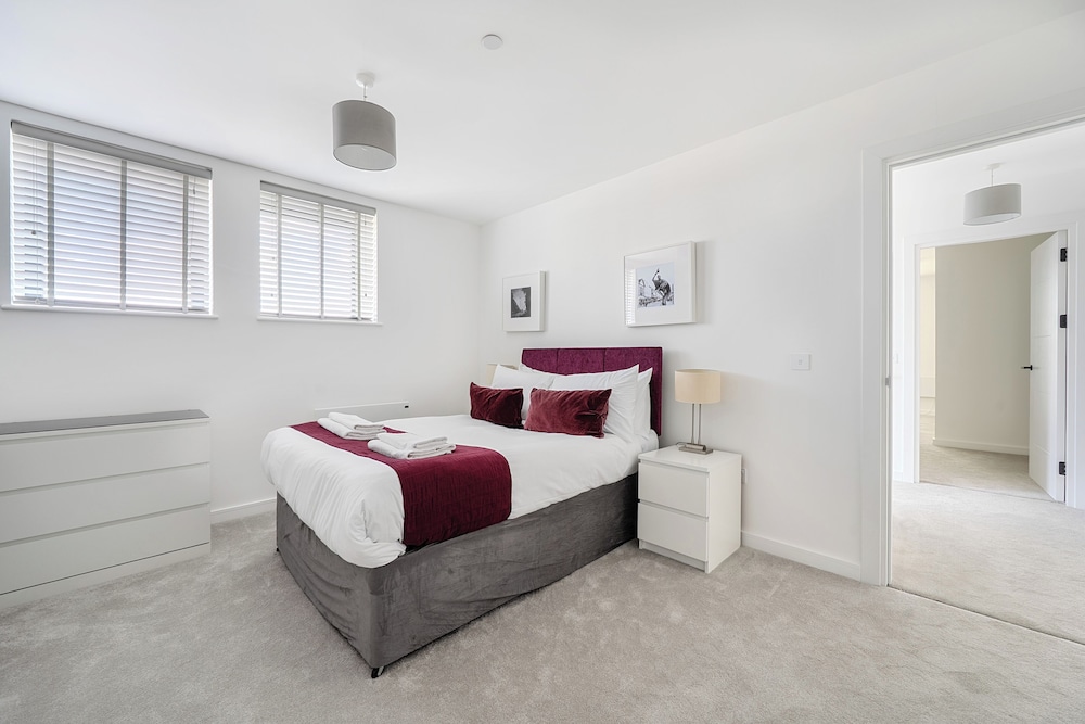 Roomspace Apartments -Caroline Street