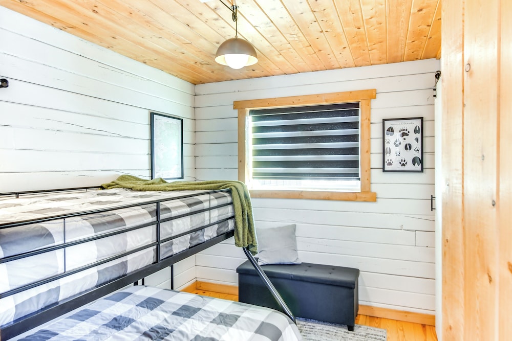 Mtn-view Haven w/ Hot Tub: 9 Mi to Dtwn Bailey