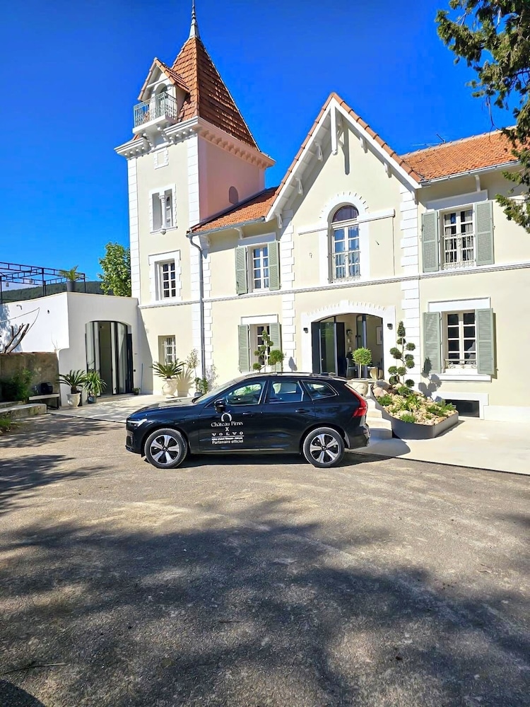 Chateau Pimo