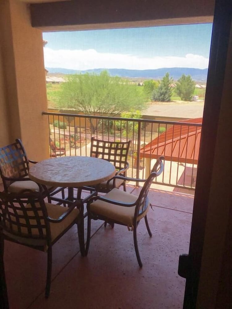 Getaways at Highlands at Verde Ridge