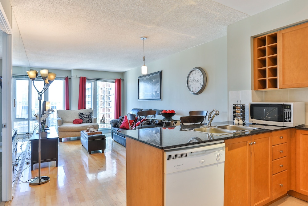Executive High Rise Suite