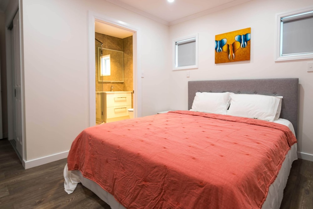 Brand New 5BR home with view of the sea view 5