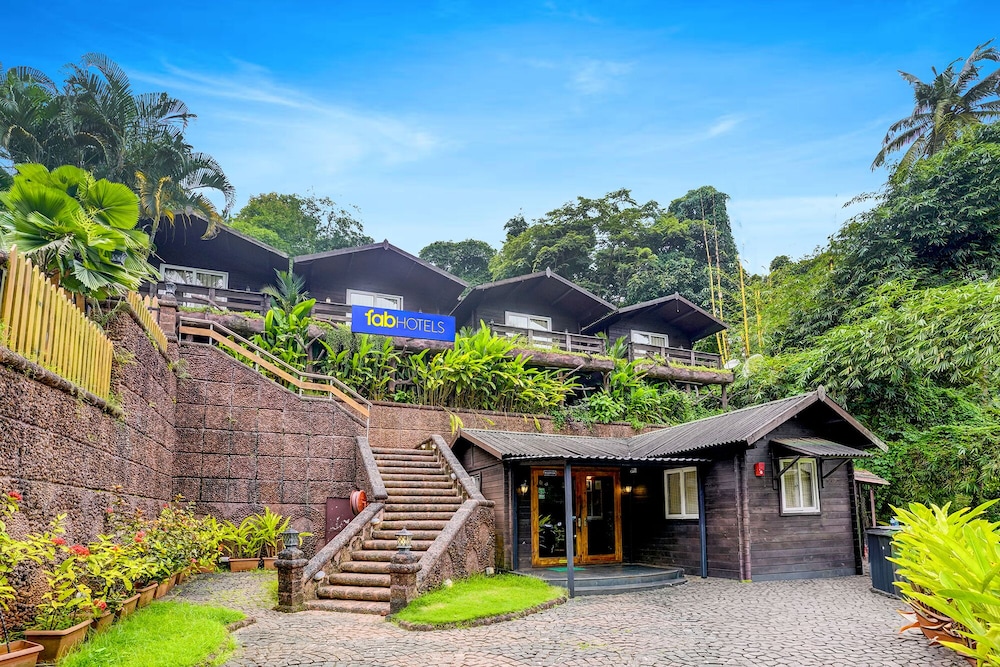Fabhotel Tranquility Cottage Resort