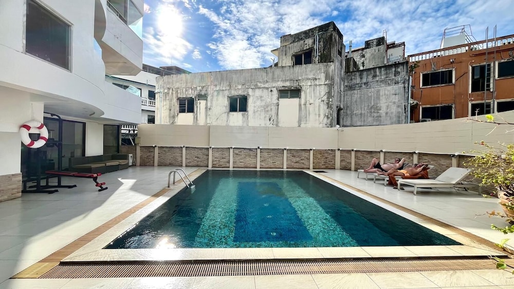 Heritage - Modern Studio Shared Pool, City Centre