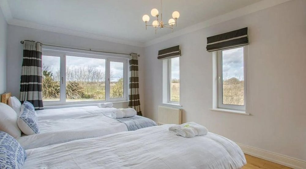Waterford Villa 5 Bed Beach Retreat