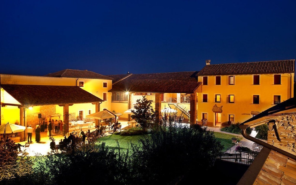 Agriturismo Borgo Tecla
