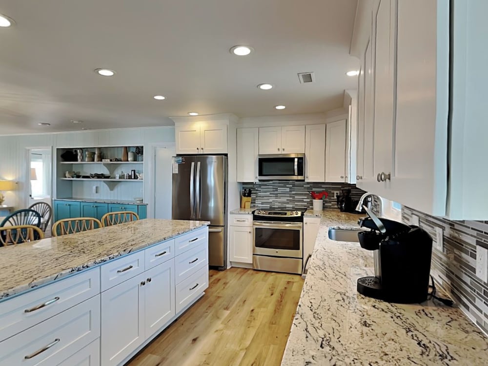 Polly's Place by Topsail Realty