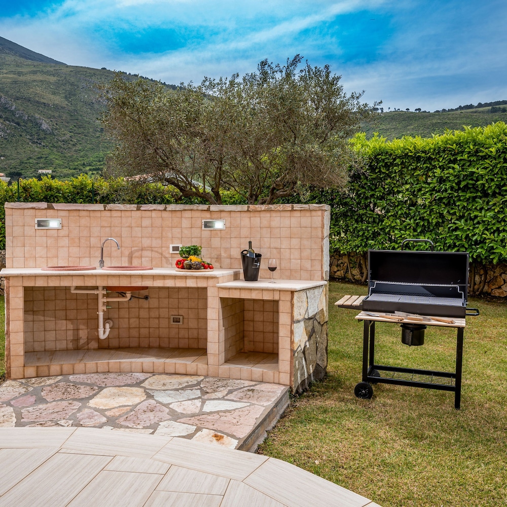 Villa Jacqueline con Piscina Privata 8 Posti Letto