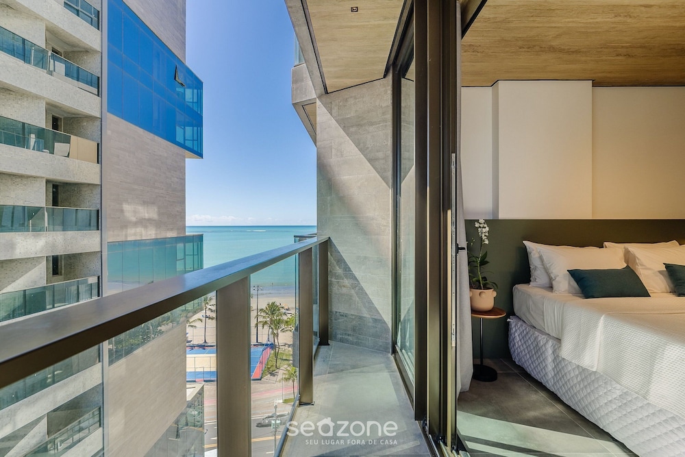 Nwts - Studios in Building With Sea View
