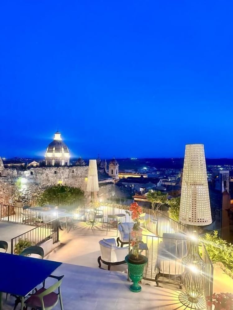 aria boutique hotel