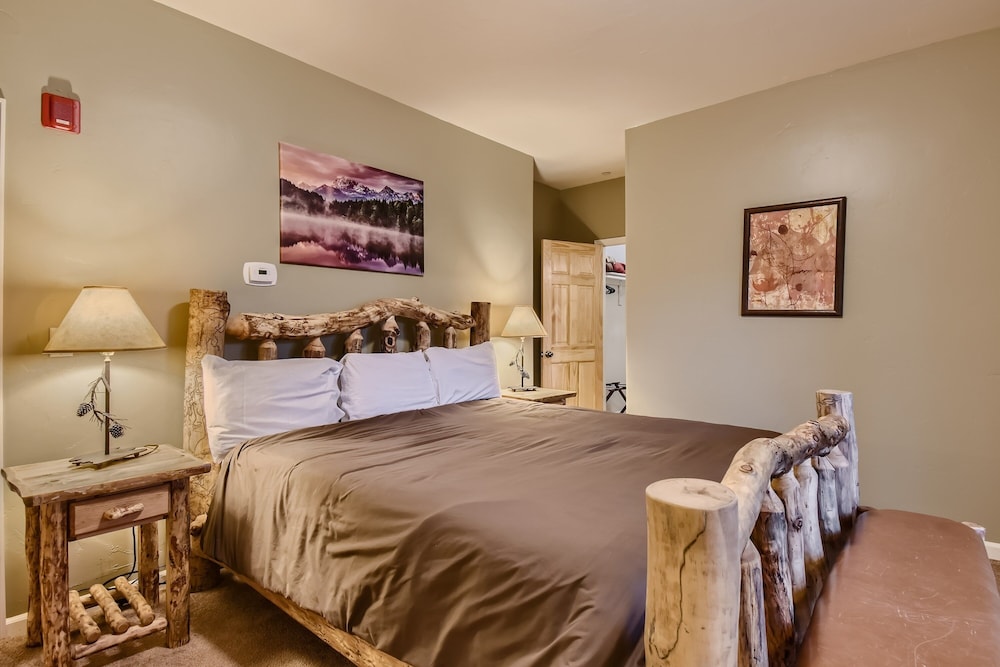 Summit County Vacations - 42 Burgundy 4br 3.5ba 4 Bedroom Townhouse by RedAwning - Property Image 35