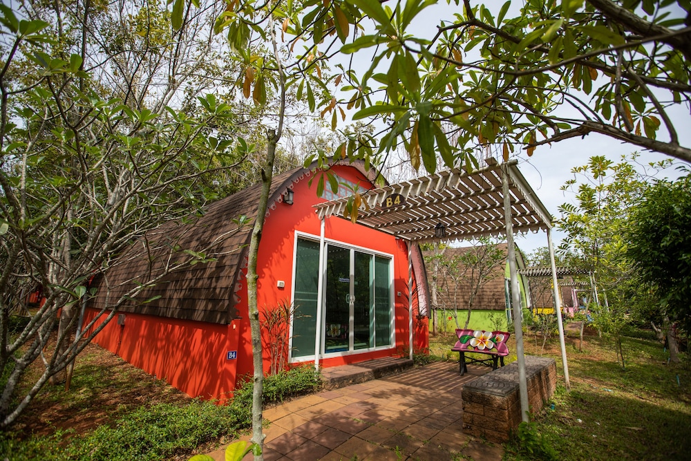 Hotel Khaoyai Fantasy Resort - Image 1