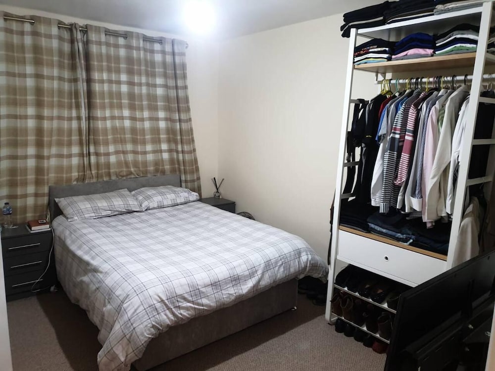 Your Home Away From Home in Leeds - on the Ring Rd view 5