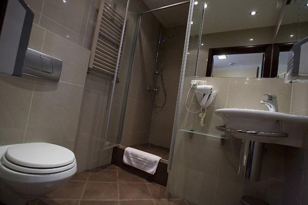 Krakow Vacations - Atlantic Hotel - Property Image 7