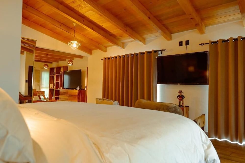 Hotel Boutique La Casa Del Lago