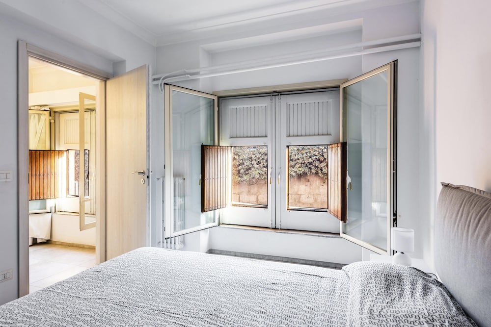 Euphorbia Apartment 2 in Catania by Wonderful Italy