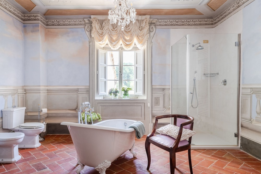 Villa Antica in Lucca